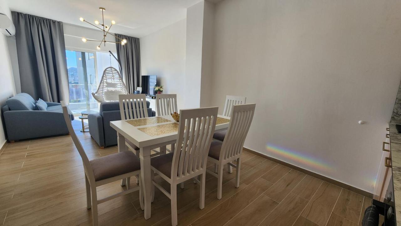 Jusal Sea View Apartment Саранде Екстериор снимка